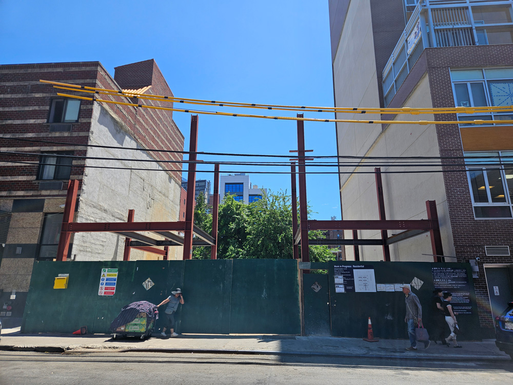 信心宣教大樓建堂更新：安裝大樓結構鋼架