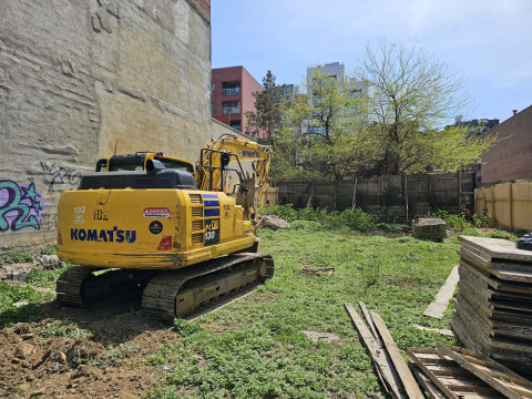 信心宣教大樓的建堂工程，已從圖紙與禱告中，踏入實際動工的階段！